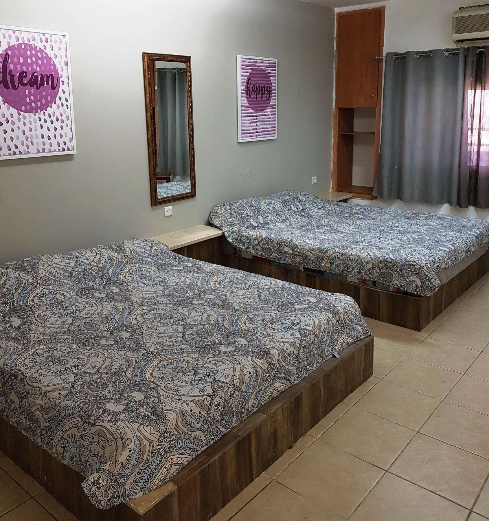 Little Prince Hostel-5 Min Walk To The Beach Eilat Dış mekan fotoğraf